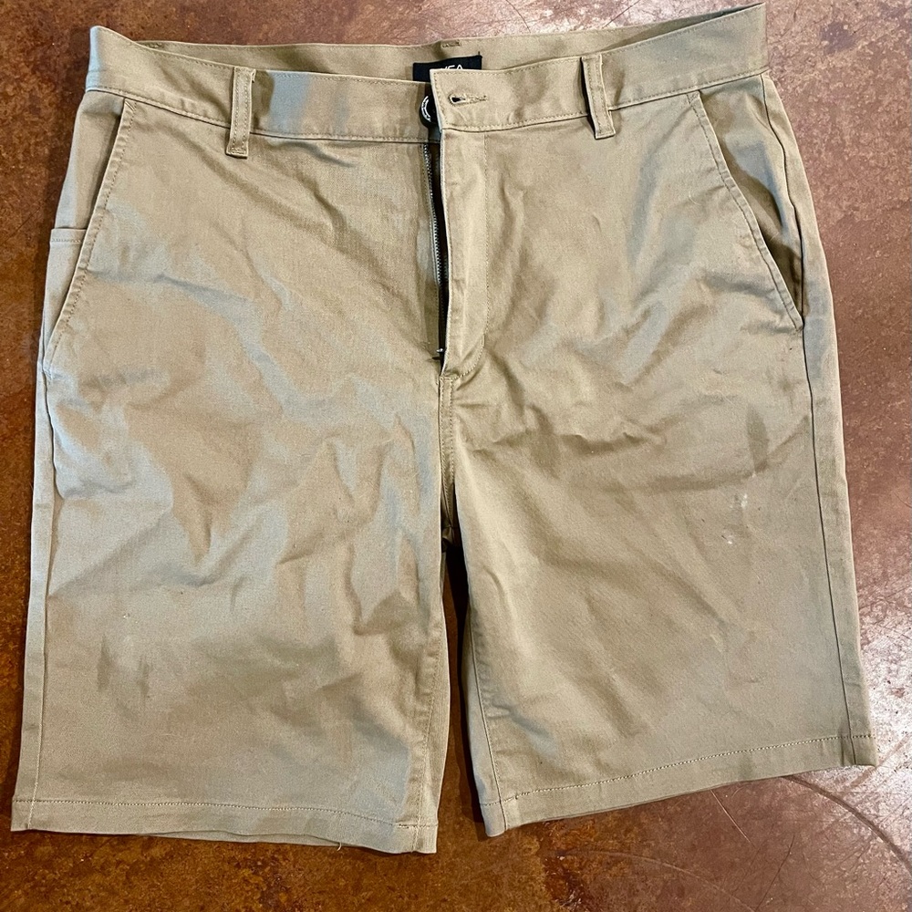 Mens RVCA Khaki Shorts Size 36 stretch (fit like 34)